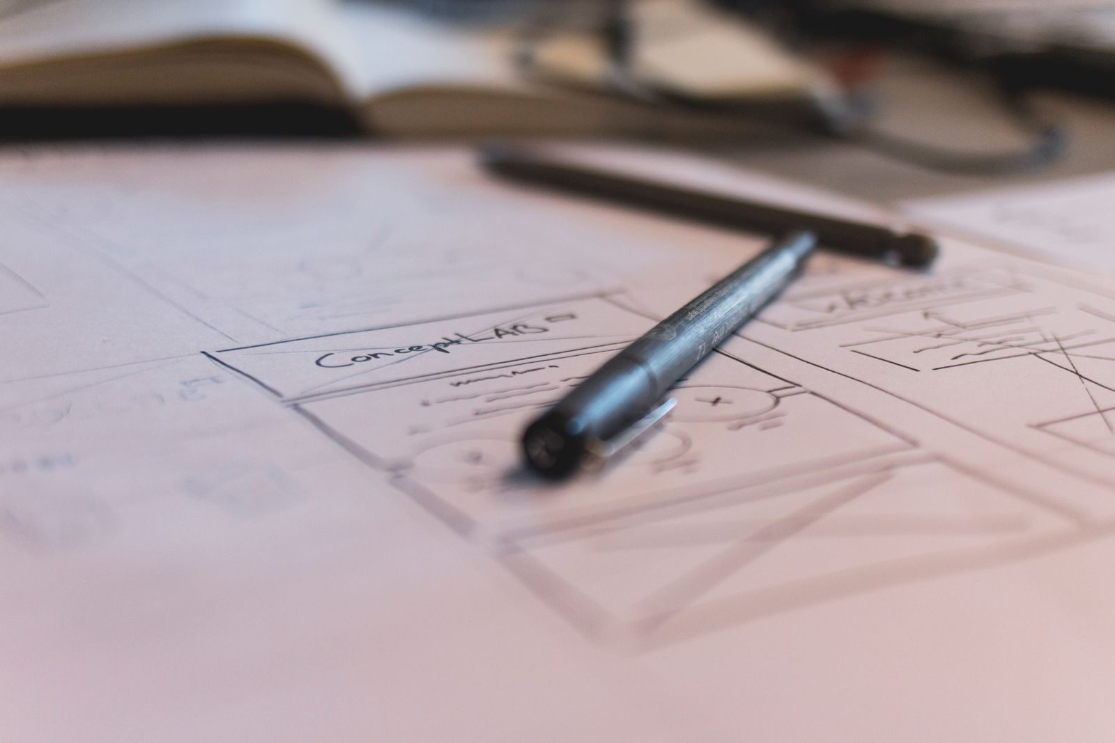 Illustration : croquis de concept et stylo